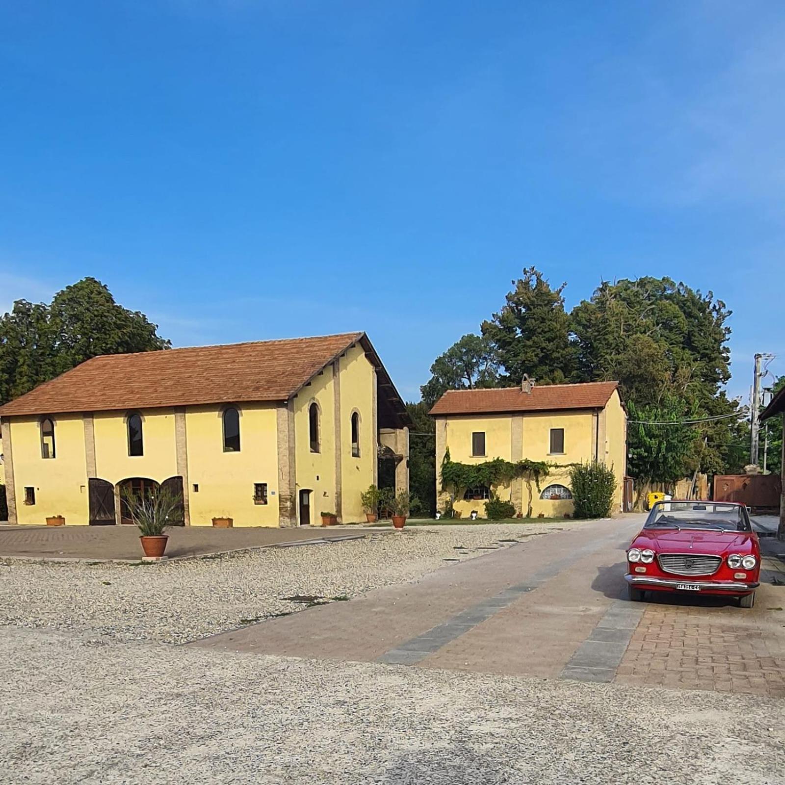 Agriturismo Le Corti Della Gualdana Voghera Εξωτερικό φωτογραφία